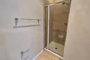 15826 Quorum Dr, Addison, TX 75001 - Photo 8