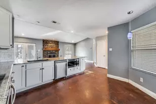 7021 Crabtree Ln, North Richland Hills, TX 76182 - Photo 8