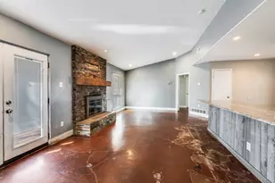 7021 Crabtree Ln, North Richland Hills, TX 76182 - Photo 10