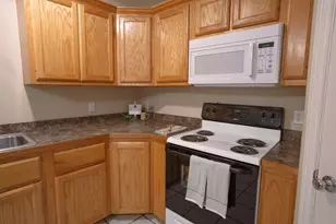 704 S Dewey Ave, Sherman, TX 75090 - Photo 8