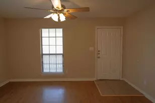 704 S Dewey Ave, Sherman, TX 75090 - Photo 2