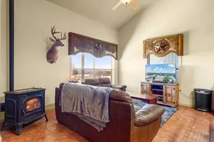 920 Horsemans Dr, Stephenville, TX 76401 - Photo 10