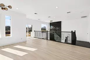 531 W Laureland Rd, Dallas, TX 75232 - Photo 14