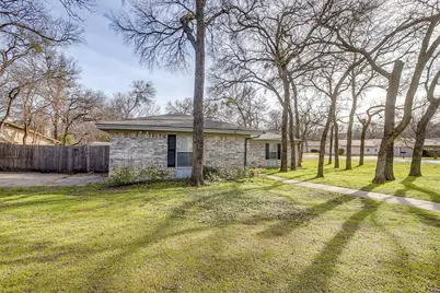 612 Melbourne Court, Hurst, TX 76053 - Photo 2