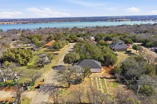 2721 Sycamore Ct, Granbury, TX 76048 - Photo 1