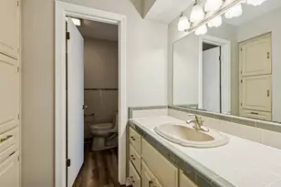 1017 Denmark St, Grand Prairie, TX 75050 - Photo 22