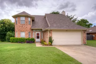 6701 Hornbeam Ct, Plano, TX 75023 - Photo 2