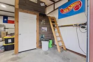110 E Houston St, Leonard, TX 75452 - Photo 34
