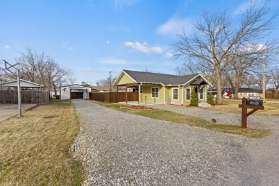 110 E Houston Street, Leonard, TX 75452 - Photo 30