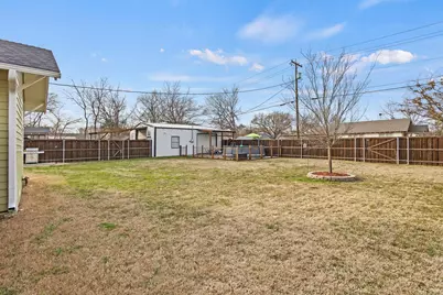 110 E Houston Street, Leonard, TX 75452 - Photo 36