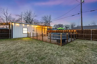 110 E Houston Street, Leonard, TX 75452 - Photo 8