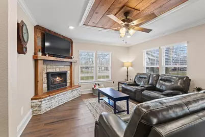 110 E Houston Street, Leonard, TX 75452 - Photo 1