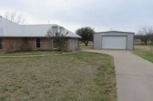 108 Creekview Cir, Maypearl, TX 76064 - Photo 2