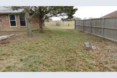 108 Creekview Circle, Maypearl, TX 76064 - Photo 16