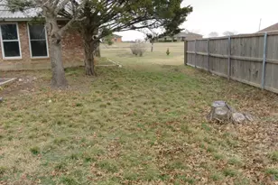 108 Creekview Cir, Maypearl, TX 76064 - Photo 16