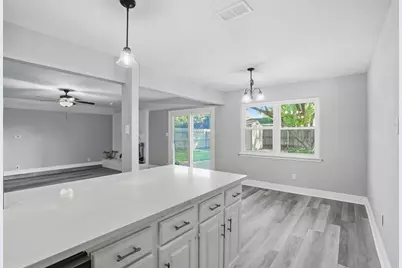 2217 Honey Creek Lane, Arlington, TX 76006 - Photo 6