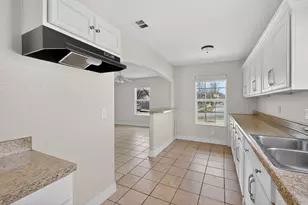 818 19th St, Grand Prairie, TX 75050 - Photo 4