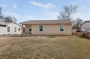 818 19th St, Grand Prairie, TX 75050 - Photo 18