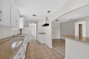 818 19th St, Grand Prairie, TX 75050 - Photo 8