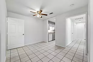 808 Betty Ct, Hurst, TX 76053 - Photo 6