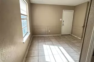 2818 S Fielder Rd, Arlington, TX 76015 - Photo 14