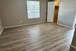 2818 S Fielder Rd, Arlington, TX 76015 - Photo 12