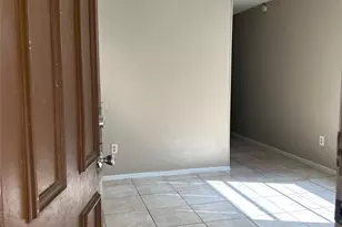 2818 S Fielder Rd, Arlington, TX 76015 - Photo 16