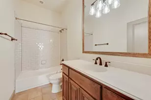 10543 Steinbeck Ln, Irving, TX 75063 - Photo 20