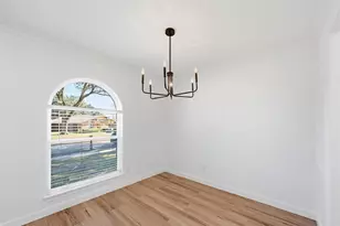 6301 Glenmoor Dr, Garland, TX 75043 - Photo 10