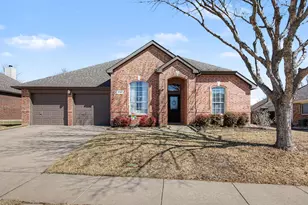 5229 Dove Creek Dr, Fort Worth, TX 76244 - Photo 2