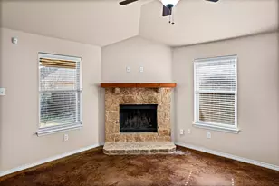 4205 Sapphire Ln, Granbury, TX 76049 - Photo 18