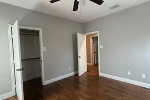 704 S Clinton Ave, Dallas, TX 75208 - Photo 8