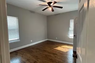 704 S Clinton Ave, Dallas, TX 75208 - Photo 10