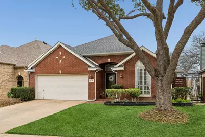 2136 Pritchard Drive, Grapevine, TX 76051 - Photo 2