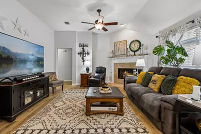 2136 Pritchard Drive, Grapevine, TX 76051 - Photo 10