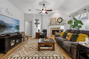 2136 Pritchard Dr, Grapevine, TX 76051 - Photo 10