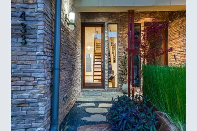 433 Trinity River Circle, Dallas, TX 75203 - Photo 2