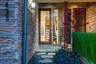 433 Trinity River Cir, Dallas, TX 75203 - Photo 2