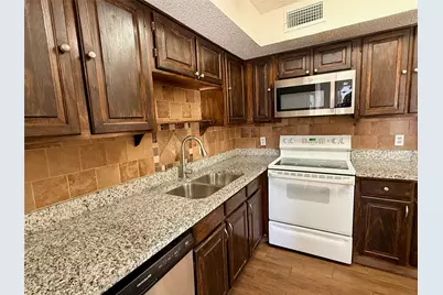 2300 Bamboo Drive #N208, Arlington, TX 76006 - Photo 2