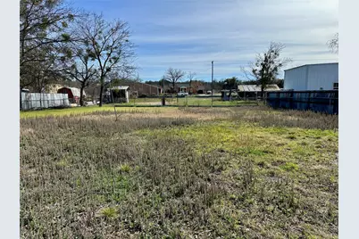 605 W Church Street, San Saba, TX 76877 - Photo 1