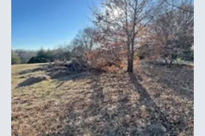 105 E Kelsoe Drive, Sherman, TX 75090 - Photo 4