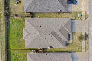 8228 Windsor Forest Dr, Fort Worth, TX 76120 - Photo 20