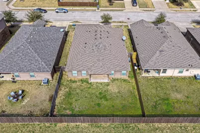 8228 Windsor Forest Drive, Fort Worth, TX 76120 - Photo 18