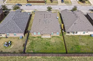 8228 Windsor Forest Dr, Fort Worth, TX 76120 - Photo 18