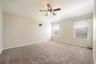 8228 Windsor Forest Dr, Fort Worth, TX 76120 - Photo 10