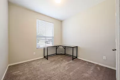 8228 Windsor Forest Drive, Fort Worth, TX 76120 - Photo 16