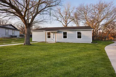 928 Hackamore Street, White Settlement, TX 76108 - Photo 2