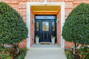 801 Bent Tree Dr, Euless, TX 76039 - Photo 2