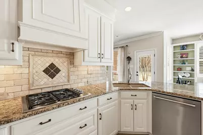 801 Bent Tree Drive, Euless, TX 76039 - Photo 18