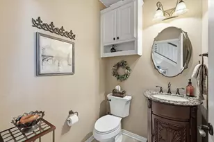 801 Bent Tree Dr, Euless, TX 76039 - Photo 8